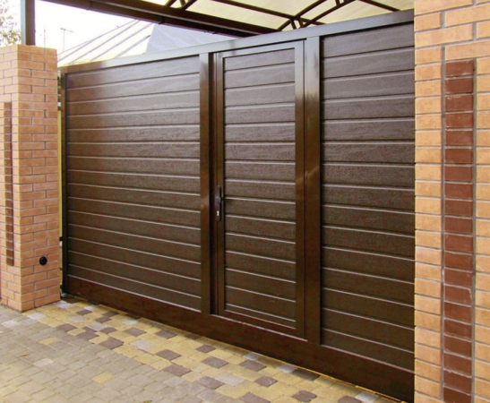 Ворота с калиткой в Карачаевске