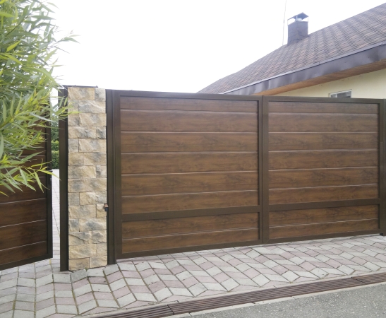 Распашные ворота в Карачаевске